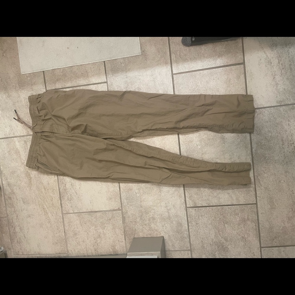 Patagonia lightweight all wear hemp volley pants size small